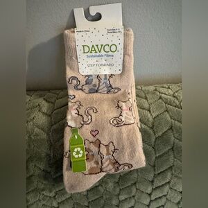 Davco Beige Cat Patterned Women's Socks